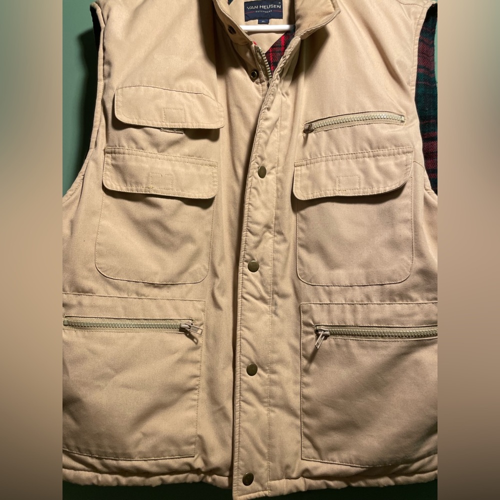 - Van Heusen Vest Flannel lined  Quilted vest Sportsman Jacket men’s size XL